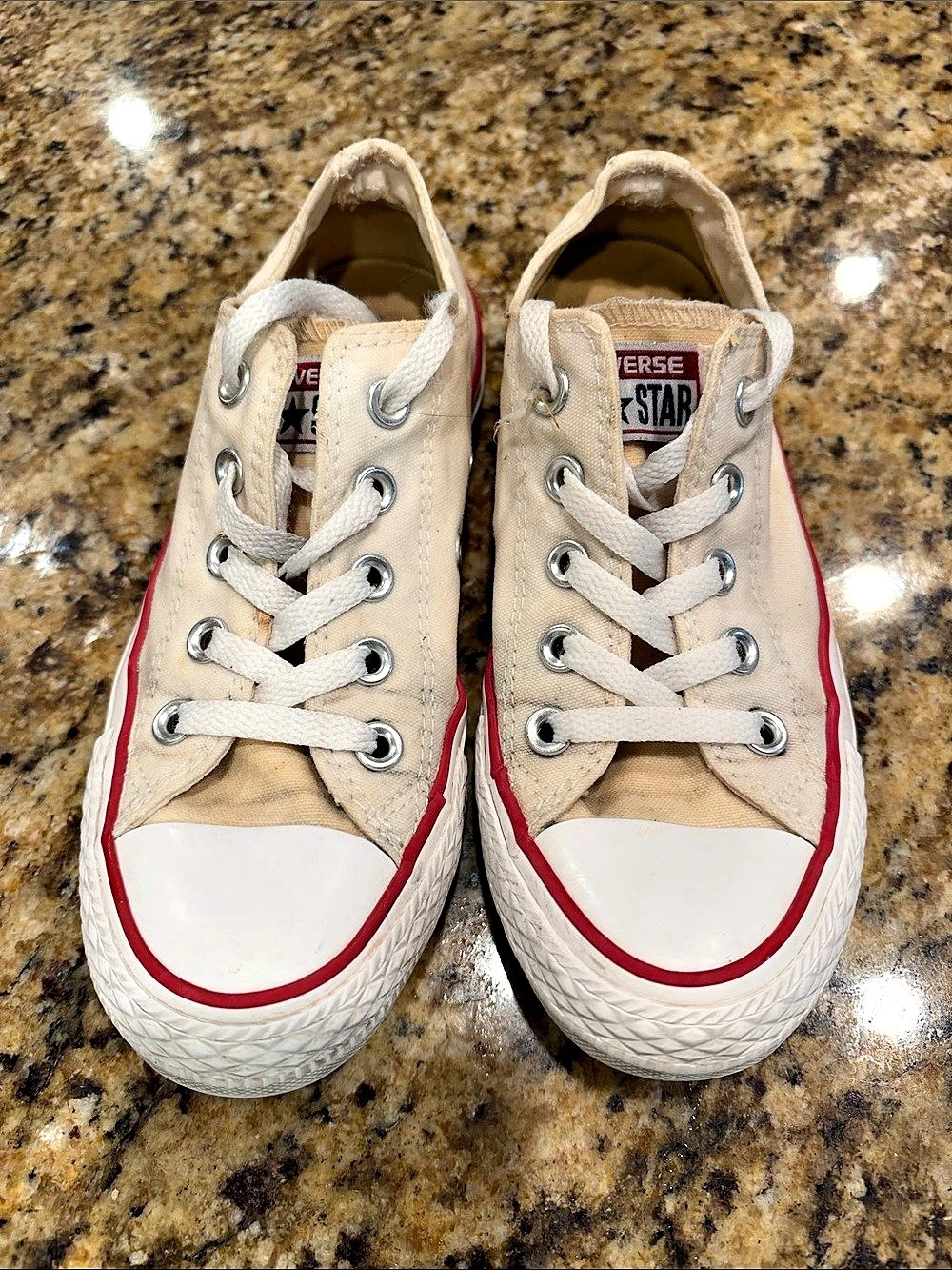 Converse Chuck Taylor All Star Low Top Sneakers Cream & Red Women's US 3